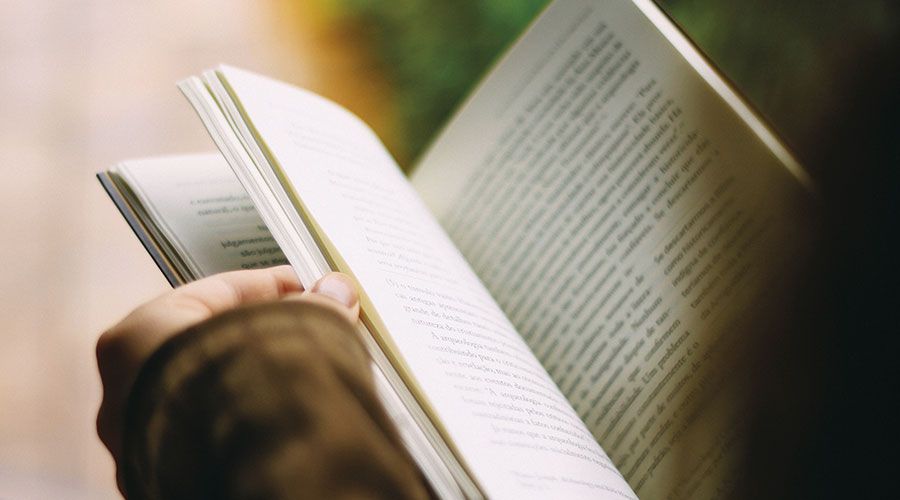 10 lecturas que te ayudarán a mejorar tu nivel de español