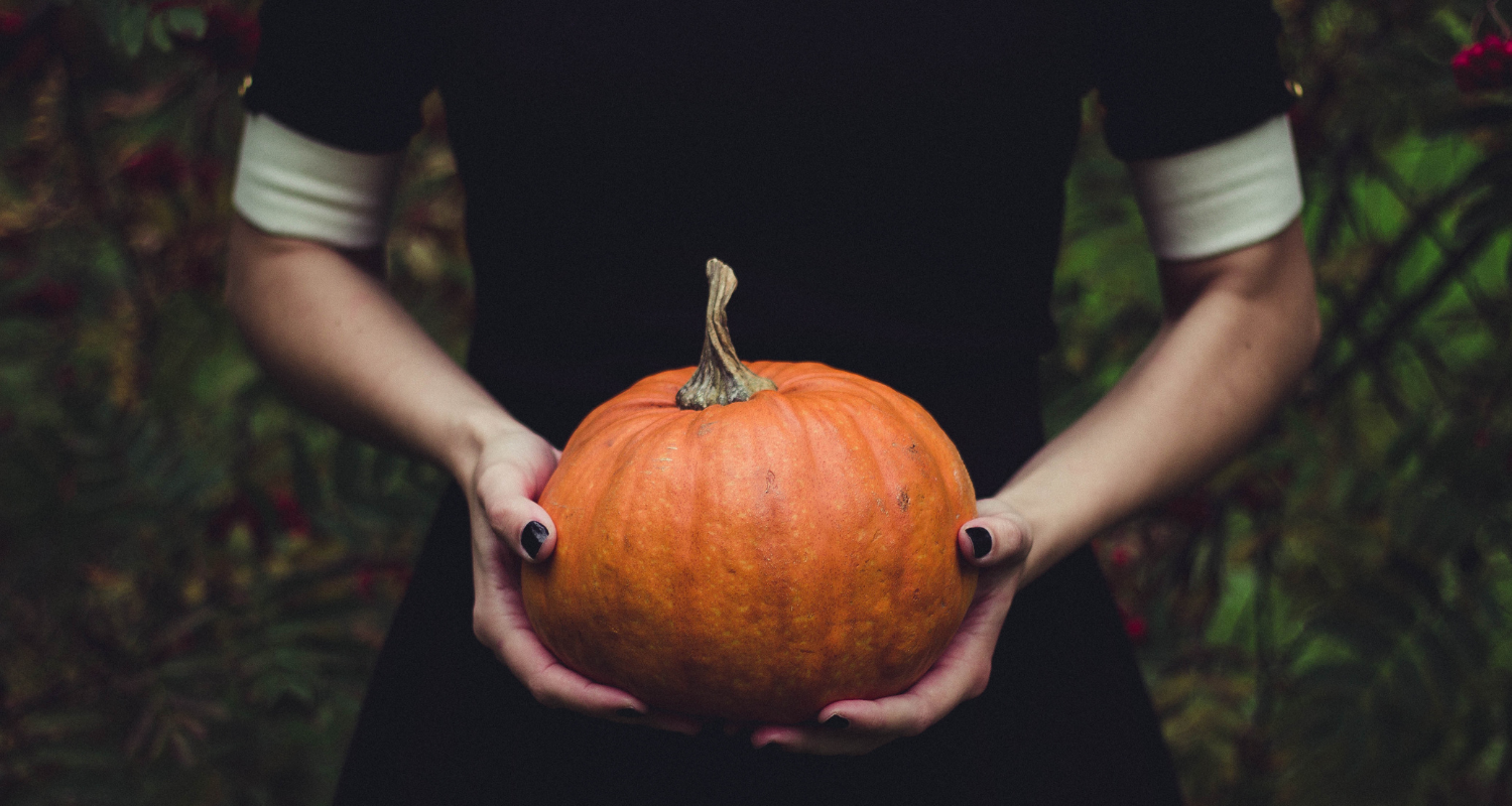 Halloween y el Día de Todos los Santos: historia, tradiciones y palabras para aprender español